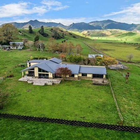 Villa Waiotahe Dairy Farm Hideout Waiotahi Exterior foto